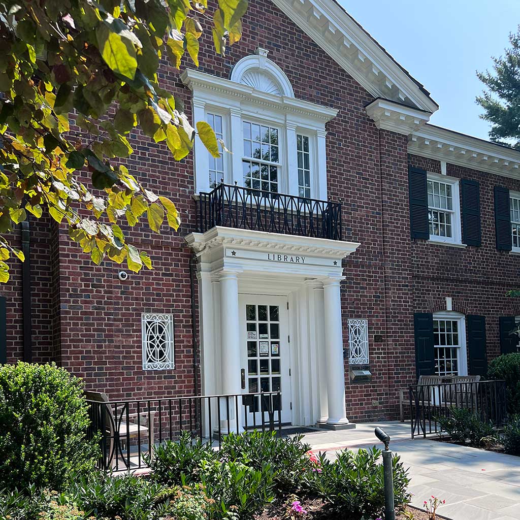 Bronxville-Public-Library-exterior
